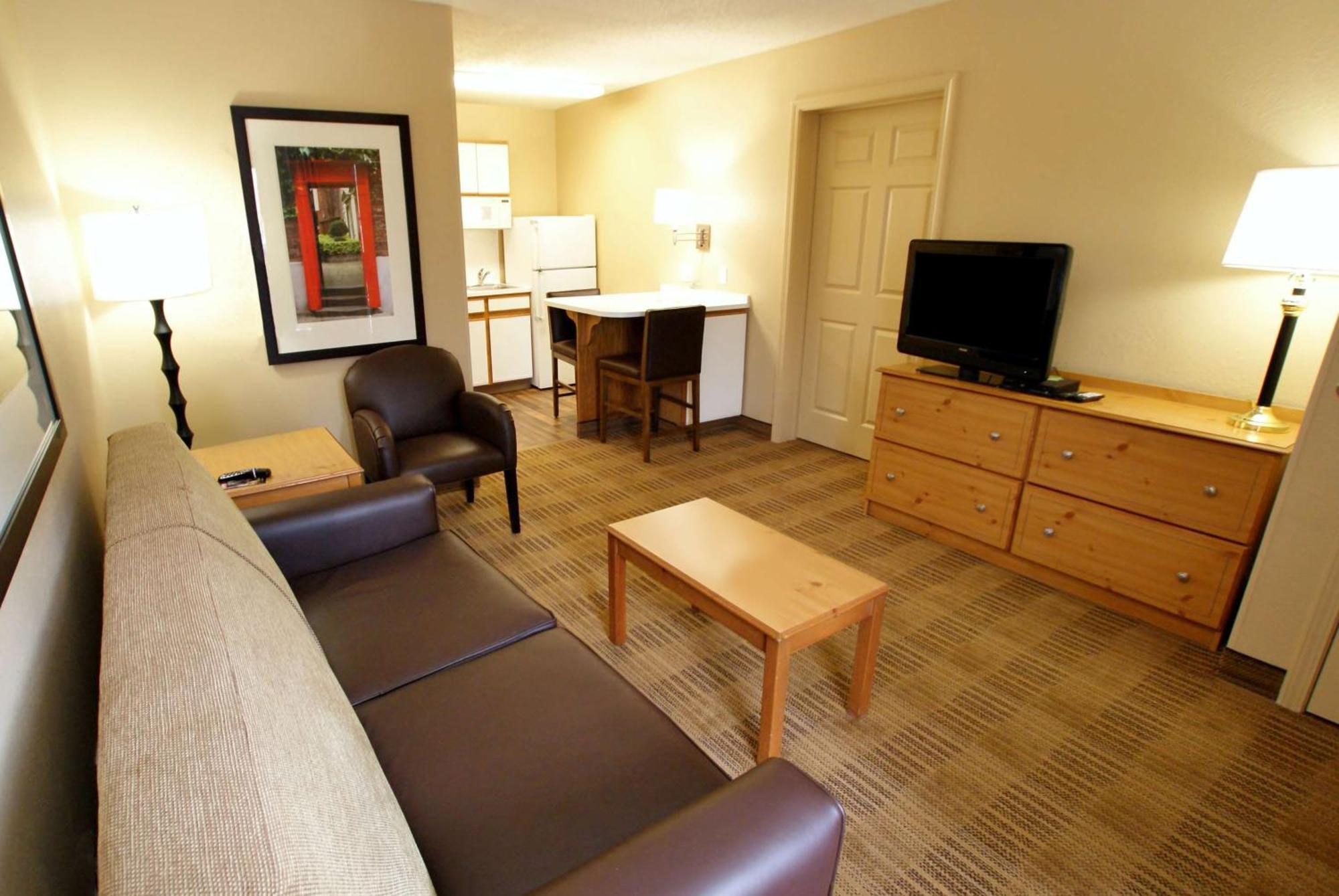 Extended Stay America Select Suites - Durham - University - Ivy Creek Blvd Exterior foto